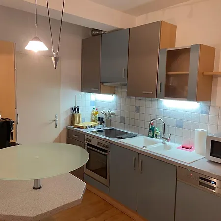 Einziehen Und Wohlfuehlen-vollausgestattetes West Fh Joaneum Apartment Graz